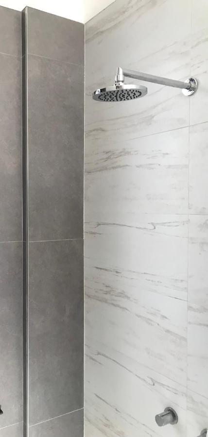 Habitaciones En Suite Balcarce Buenos Aires Eksteriør bilde