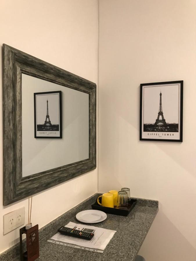 Habitaciones En Suite Balcarce Buenos Aires Eksteriør bilde